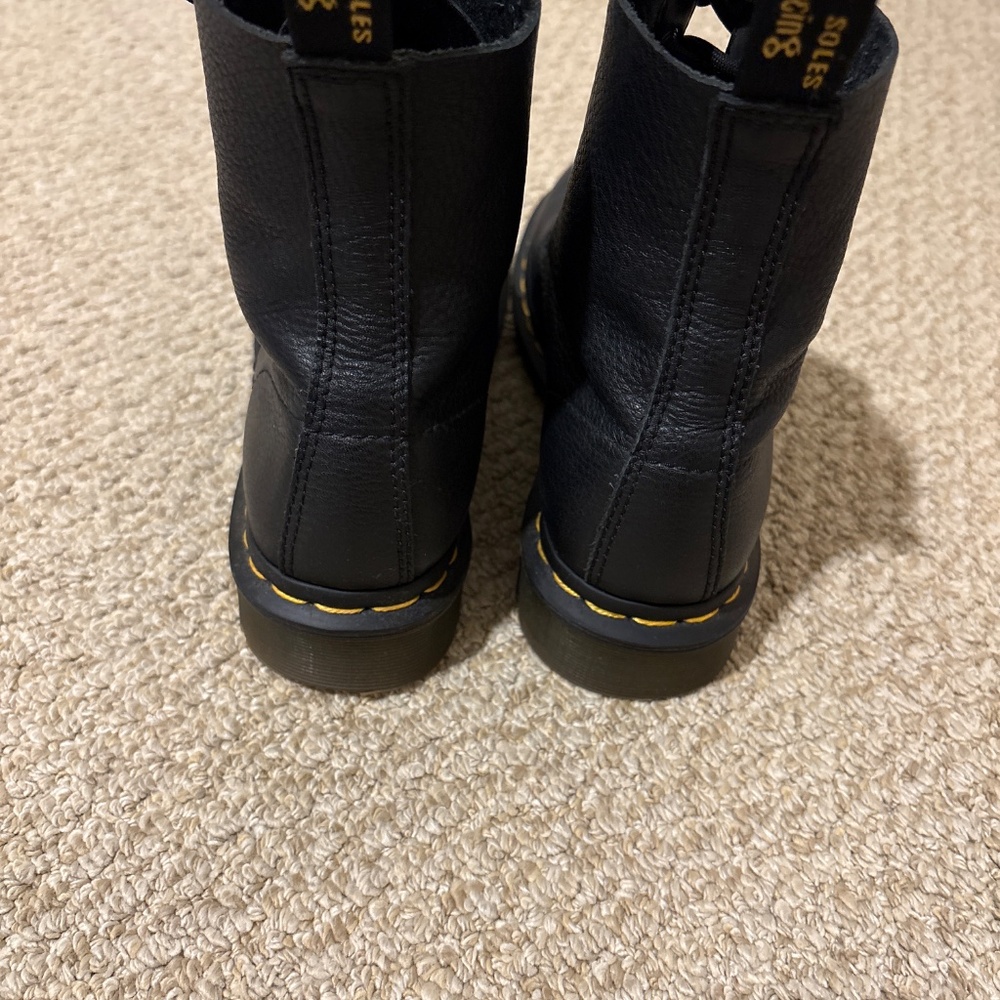 Dr Martins - image 4